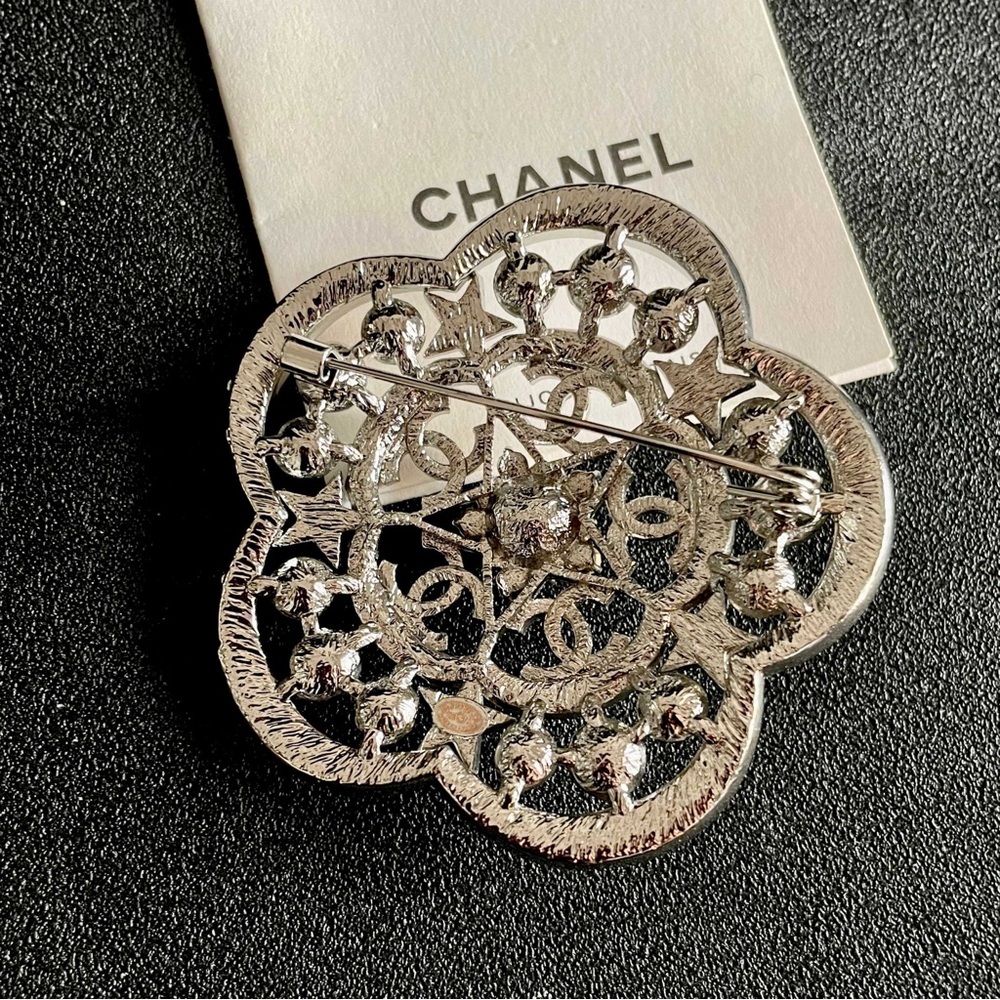 Chanel Brooch - Picture 4 of 7